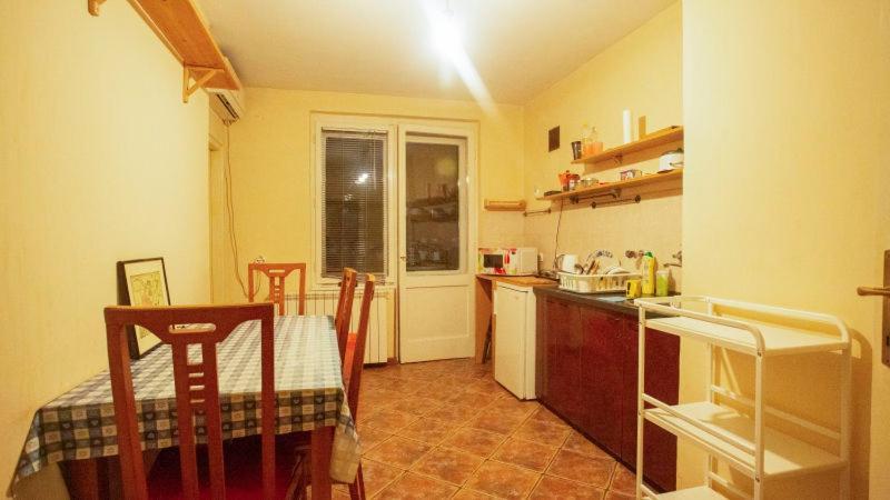 Private Cozy Room 1 With Shared Kitchen In Appartment, Downtown Beograd Ngoại thất bức ảnh